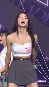 TWICE - ツウィ