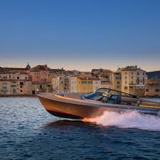 The vanguard in dutch yacht building.missionvandutch. The Wajer 55 Makes An Unrivaled Arrival Yachts International