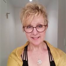 Jeannette Painter's Instagram, Twitter & Facebook