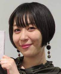 May 22, 2021 · 「アキナ」山名文和【写真：インスタグラム（@yoshimoto.official）より】twitterfacebookhatena現在の坊主頭からは想像し難い意外な姿 吉本興業の公式インスタグラムが21日に更新され、お笑いコンビ「アキナ」山名文和の18年前の姿が公開された。 To0c68xu7mocsm