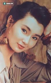 Sự thật về cuộc sống quái gở, tàn tạ, mắc bệnh tâm lý của Trương Mạn Ngọc ở  tuổi xế chiều