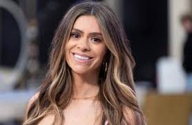 Mid day check in besties! Are yall watching Secret Lives of Mormon Wives  Season 3 ?!🚨 What are yall thoughts so far!