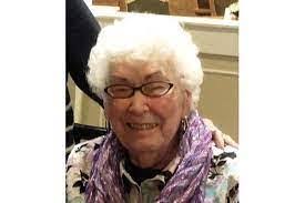 Sylvia Woodruff's Instagram, Twitter & Facebook