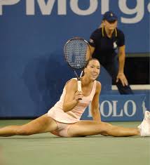 Williams' biggest tip for avoiding camel toe is to never go commando when wearing thin, stretchy fabrics. Wimbledon Cameltoes