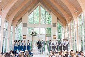 Glass Chapel Broken Arrow Ok Wedding Venue In 2020 Glass Chapel Tulsa Wedding Venues Chapel