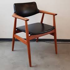 For Sale Vintage Danish Teak Chair By Svend Age Eriksen For Glostrup 1960s Teak Chairs Chair Teak