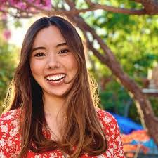 Olivia Stark's Instagram, Twitter & Facebook