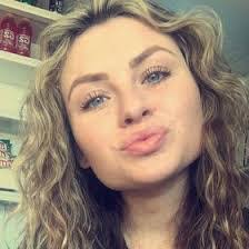 Carol Lenzen's Instagram, Twitter & Facebook