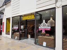 It is a very popular outing: Bocage Tours Magasin De Chaussures Adresse Avis