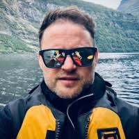 10+ "David Vicens" profiles