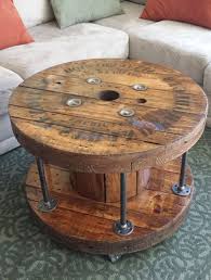 Touret en bois à transformer. Touret Bois Diy Idees Faciles Pour Un Meuble Unique
