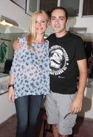 «το your face sounds familiar μου άλλαξε τη ζωή». Zeta Makrypoylia 8anashs Aleyras H Istoria Ths Agnwsths Filias Toys Joytv