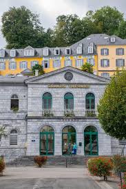 Piscine, internet, baignoire à remous, foyer, télévision, non fumeurs, chaufferette ✓ capacité : Bagneres De Bigorre On Adore Guide Toulouse Pyrenees