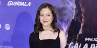 Call me zara!) name in japanese: Adhisty Zara Dan Mariposa Berawal Dari Hanya Ingin Nonton Filmnya Kapanlagi Com