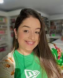 Karen Toledo's Instagram, Twitter & Facebook