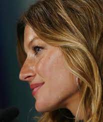 Gisele Has A Typical Dinarid Armenoid Big And Long Nose Big Nose Girl Big Nose Beauty Big Nose Women