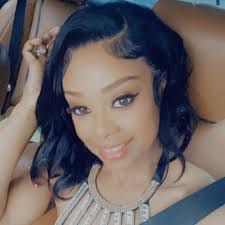 Gena Walker's Instagram, Twitter & Facebook