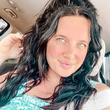 Calvin Savoy's Instagram, Twitter & Facebook