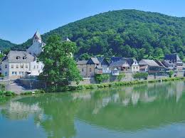 The restaurant is open from 6 pm until 9 pm. Camping Im Westerwald