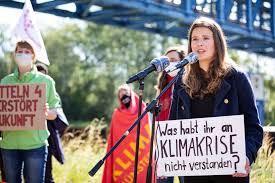 Climate activist #fridaysforfuture luisa neubauer. Wie Lautet Der Plan Luisa Die Neue Veranstaltungsreihe Uber Leben Des Naturkundemuseums Biotopia Startet Morgen Mucbook