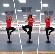 Welcome to my official sport page! H Zwh Ths Annas Korakakh Makria Apo Ta Skopeythria Latreyei Ta Ta3idia Eikones Ellada Iefimerida Gr