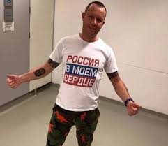 Oleksander - Покидьок, який напав на швейцарця з дитиною за те, що той в  Швейцарії розмовляє українською і брехав ніби він сам &laquo;швейцарець&raquo; виявився  громадянином Латвії 42-х річним Александрсом Вабікс, який навчався