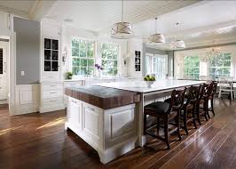 Looking for the best white kitchens ideas to inspire your next remodel? Traditional Home With Classic White Kitchen Home Bunch Interior Design Ideas