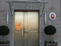 You can call at +33 1 44 18 19 20 or find more contact information. Ambassade De Finlande En France