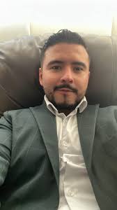 Hi, I'm **Tanmay** and I'm moving to Seattle. I'm looking for a **studio or  private bedroom** in **Capitol Hill, South Lake Union (SLU), U District, or  Roosevelt**, with a **budget up to