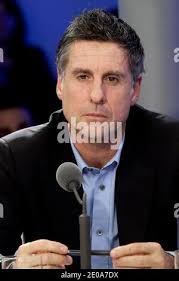 PDG et fonderie de Meetic, Marc Simoncini participe à une réunion sur les  technologies numériques, le 14 février 2012, à Paris, en France. Photo de  Stephane Lemouton/ABACAPRESS.COM Photo Stock