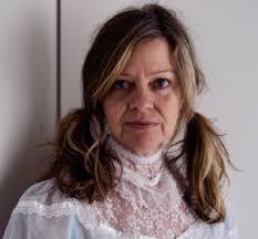 Donna Mcrae's Instagram, Twitter & Facebook