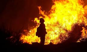 If you're in #profiti_ilia_viliwn evacuate now towards #mandra #attica forest fire in your area #πυρκαγια #φωτια_βιλια #φωτια . Fwtia Sthn Eyboia Olonyxtia Kolash Dyo Nees Esties Ekkenwnontai Tessera Xwria Fosonline