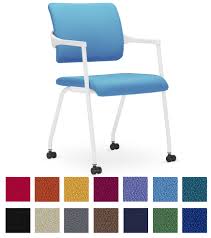 Nous vous proposons une large gamme de fauteuils de réunion et de chaises de conférence aussi design qu'ergonomiques. Chaise De Reunion Et Conference A Roulettes Kollori Com