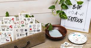 Offre limitée pour les utilisateurs inscrits uniquement Petit Mariage Entre Amis Mariage Branche Mariage Heureux