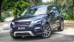 This optional technology provides an unobstructed view of the road behind you, regardless of rear seat passengers or objects in the loadspace. Review 2015 Range Rover Evoque Si4 Future Family Hatchback Video Autobuzz My