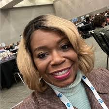 Amber Quiroz's Instagram, Twitter & Facebook