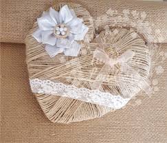 Corazon De Yute Fino Con Flor Gris Y Detalle De Encaje Su Precio Es De 12 Diy