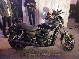 A big, yet compact and classy harley cruiser has a low seating. Extensive Customisation Options Harley Davidson S Entry Level Street 500 And 750 Bikes Revealed The Economic Times