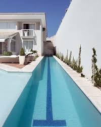 Casa Com Raia De Natacao Casas Com Piscina Piscinas Legais Piscinas Para Quintal Pequeno