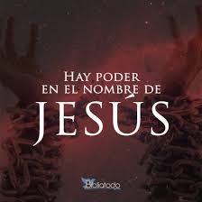 Hay Poder En El Nombre De Jesus En 2020 Imagenes De Jesus Frases Nombres De Jesus Frases Espirituales