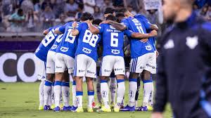 Cruzeiro enfrenta maior carrasco histórico e busca oitavas da Copa do Brasil