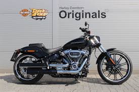 The breakout comes with disc front brakes and disc rear brakes along with abs. Neumotorrad Harley Davidson Softail Breakout 114 Fxbrs Baujahr 2019 27 695 00 Eur