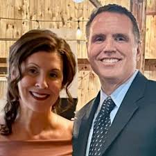 Let's say your spouse says, let's go to Disney next weekend 😳 you have 1  adult child and 1 preteen (so 4 of us)… where would you stay? Since we have  older