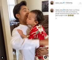 Nomor whatsapp betrand peto putra ruben onsu asli. Gemasnya Thania Onsu Minta Disuapin Betrand Peto Sweet Banget Matamata Com