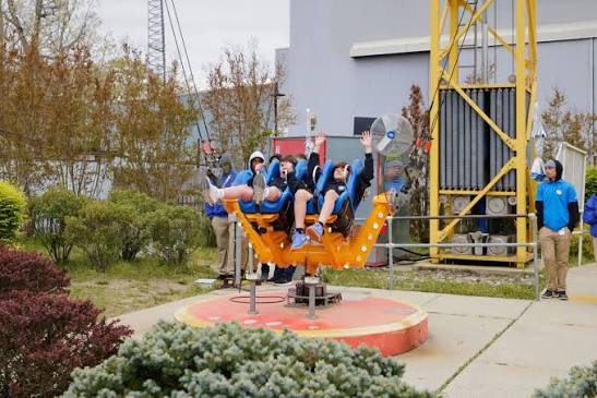 Six Flags Great Adventure - Slingshot