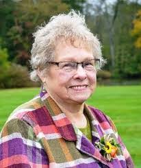 Gail Newberg's Instagram, Twitter & Facebook