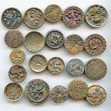 Victorian Metal Buttons Floral Plant Life Big Lot Of 21 Large Antique Picture For Crafters Or Collectors Flowers 1 Inch Size 9231 Vintage Buttons Metal Buttons Antique Buttons