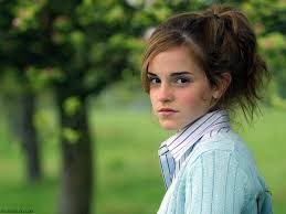 Boards are the best place to save images and video clips. Snowman And Christmas Wallpaper Harry Potter Emma Watson Images Harry Potter Emma Watson Pictures Harry Potter Emma Watson Stills Harry Potter Emma Watson Wallpapers Harry Potter Emma Watson Posters Harry Potter Emma