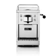 This means that not only will it make coffee from nespresso capsules and ese pods, you can also pop in alternatives. Coffee Brokers Espresso Capsule Machine Wereldkoffie
