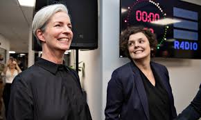 Juan aaaah, hmmm, can you tell me what you're seeing now? asks radio4 journalist louise fischer while moaning. Oepv0whvsl1 8m